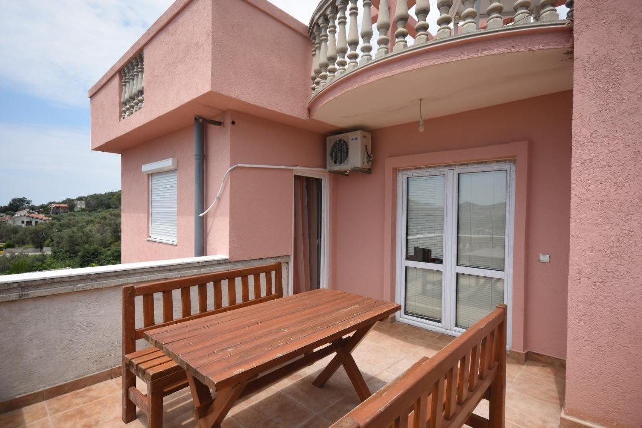 Apartments Astel Bar Ngoại thất bức ảnh
